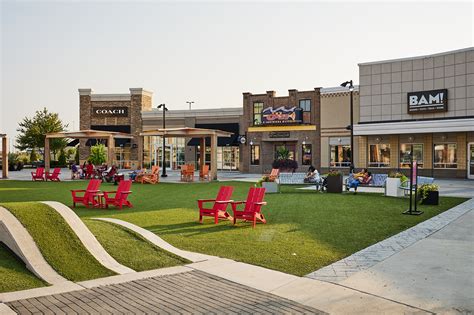 legends outlet mall ks.